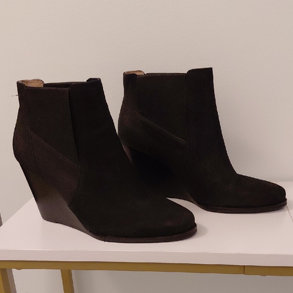 Jessica Simpson Ciandra Wedge Booties. 8.5 M